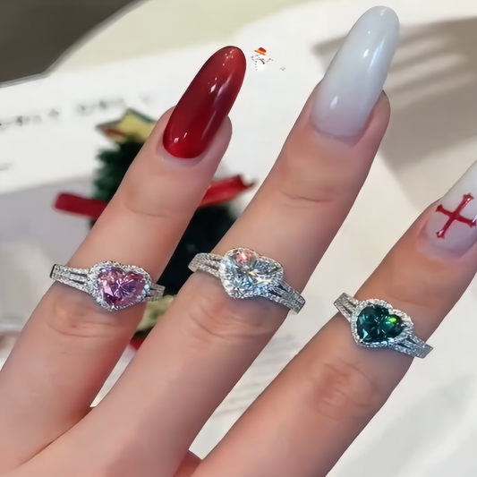 Lumière Heart Moissanite Proposal Ring